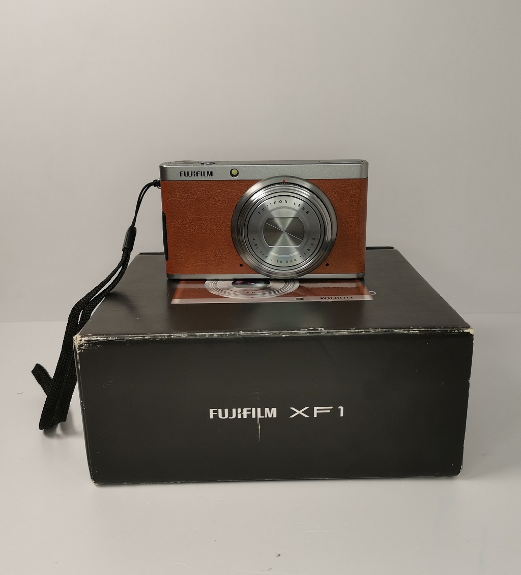 Fujifilm XF1 фото №1