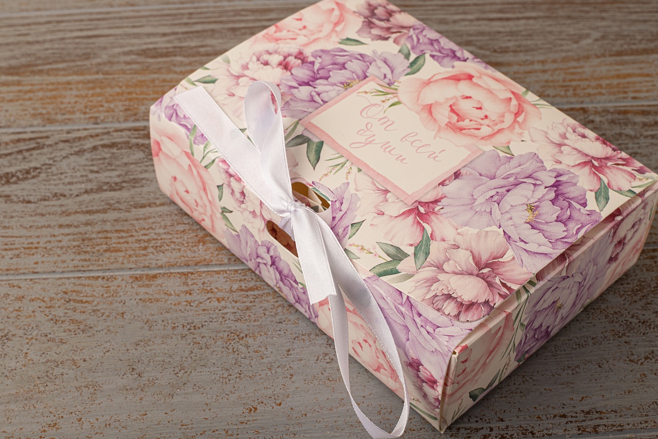 Box on a small ribbon "From the bottom of my heart» фото №2