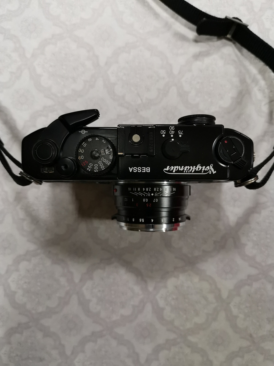 Voigtlander Bessa R3M +Voigtlander Nokton Classic 40 мм F/1.4 SC Leica M фото №2