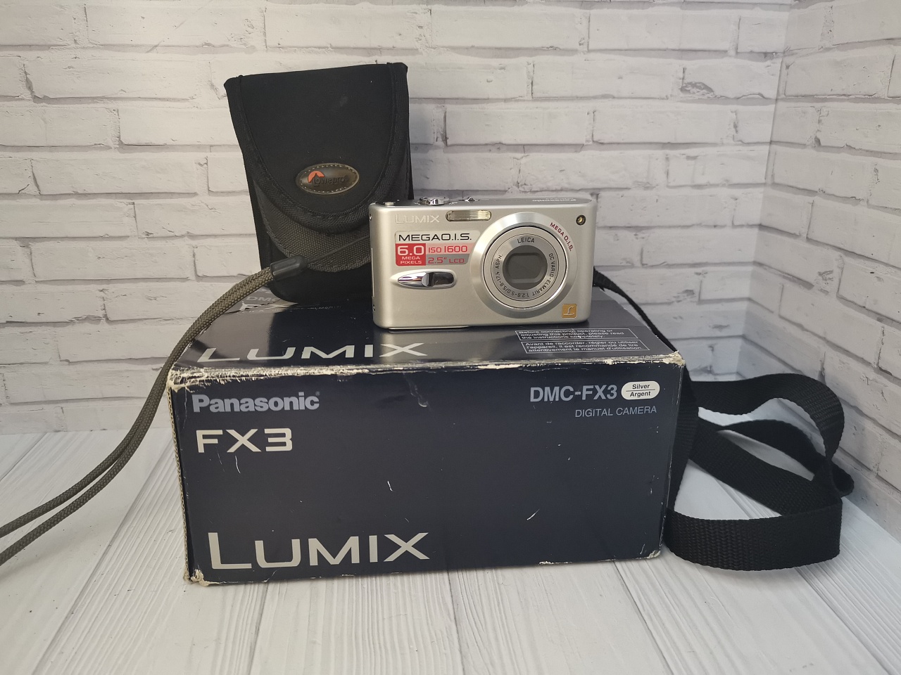Panasonic Lumix FX3 фото №1