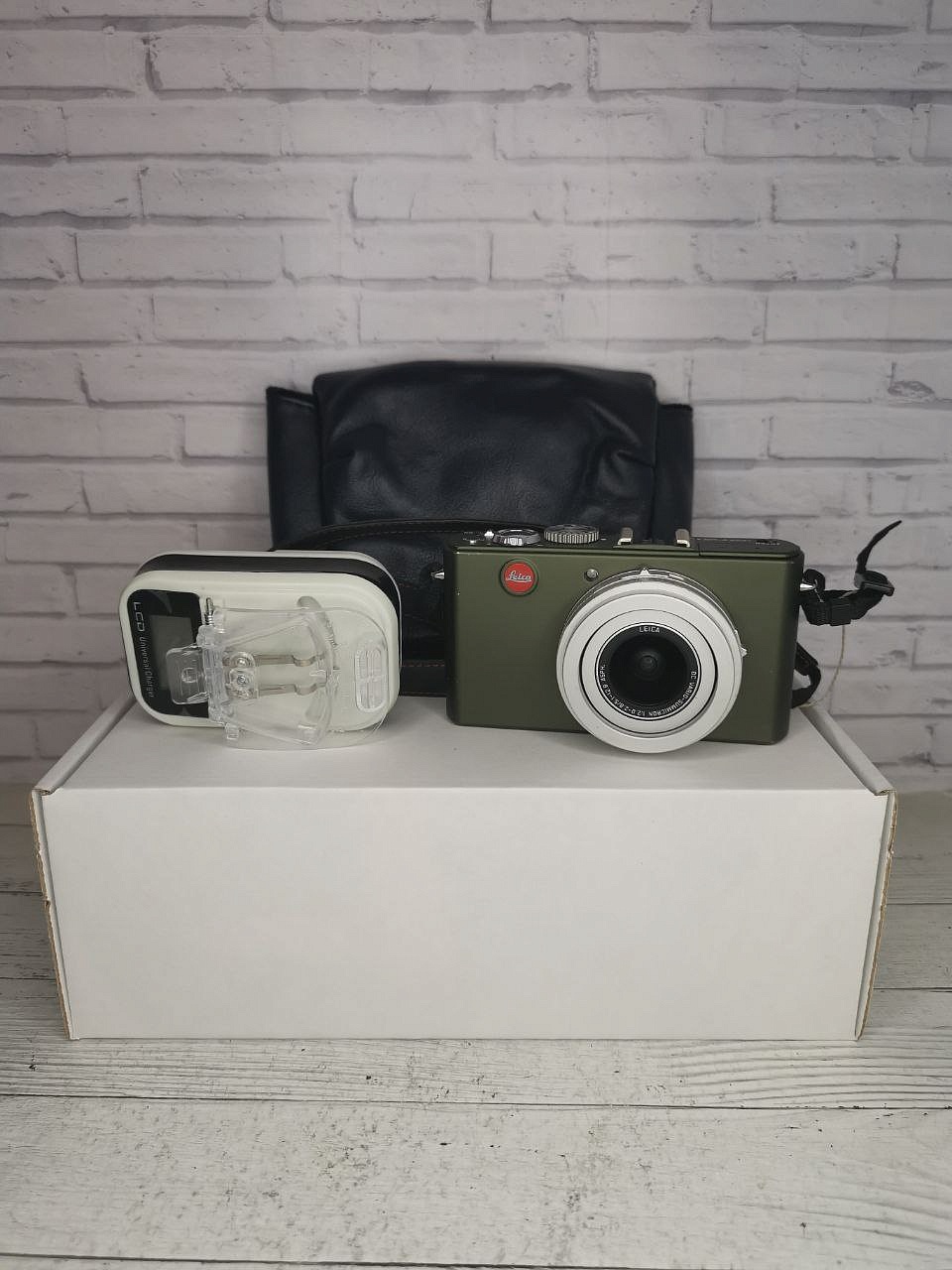 Leica D-LUX 4 Safari Special Edition фото №1