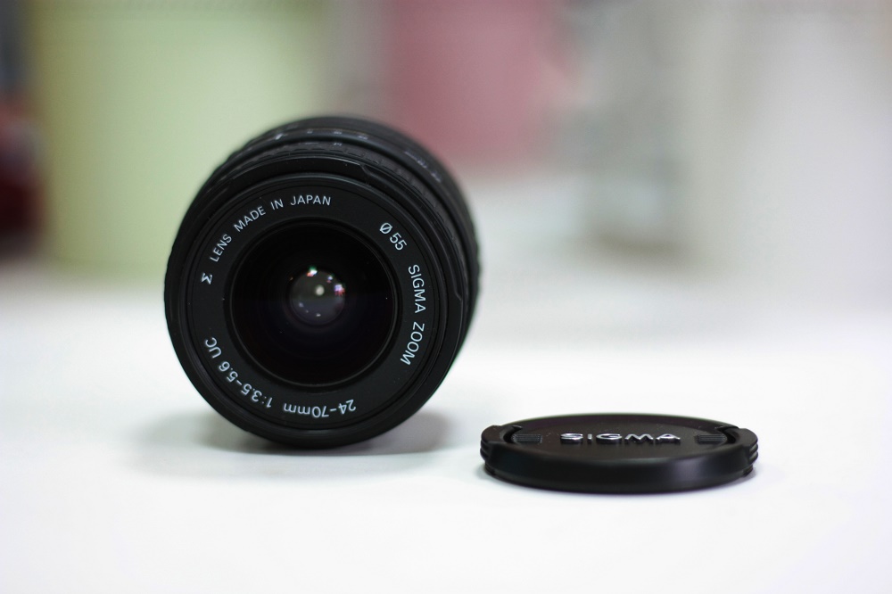 Sigma Zoom 24-70 mm f/3.5-5.6 (Nikon) фото №1
