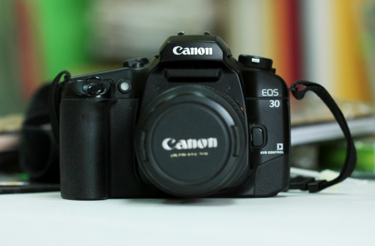 Canon EOS 30 + Canon EF 28-90 mm фото №1