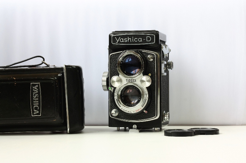 Yashica D фото №1