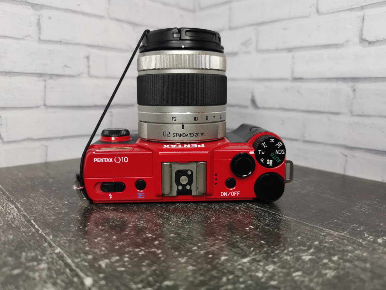 Pentax Q Q10 12.4MP RED + SMC 5-15mm Lens  фото №4