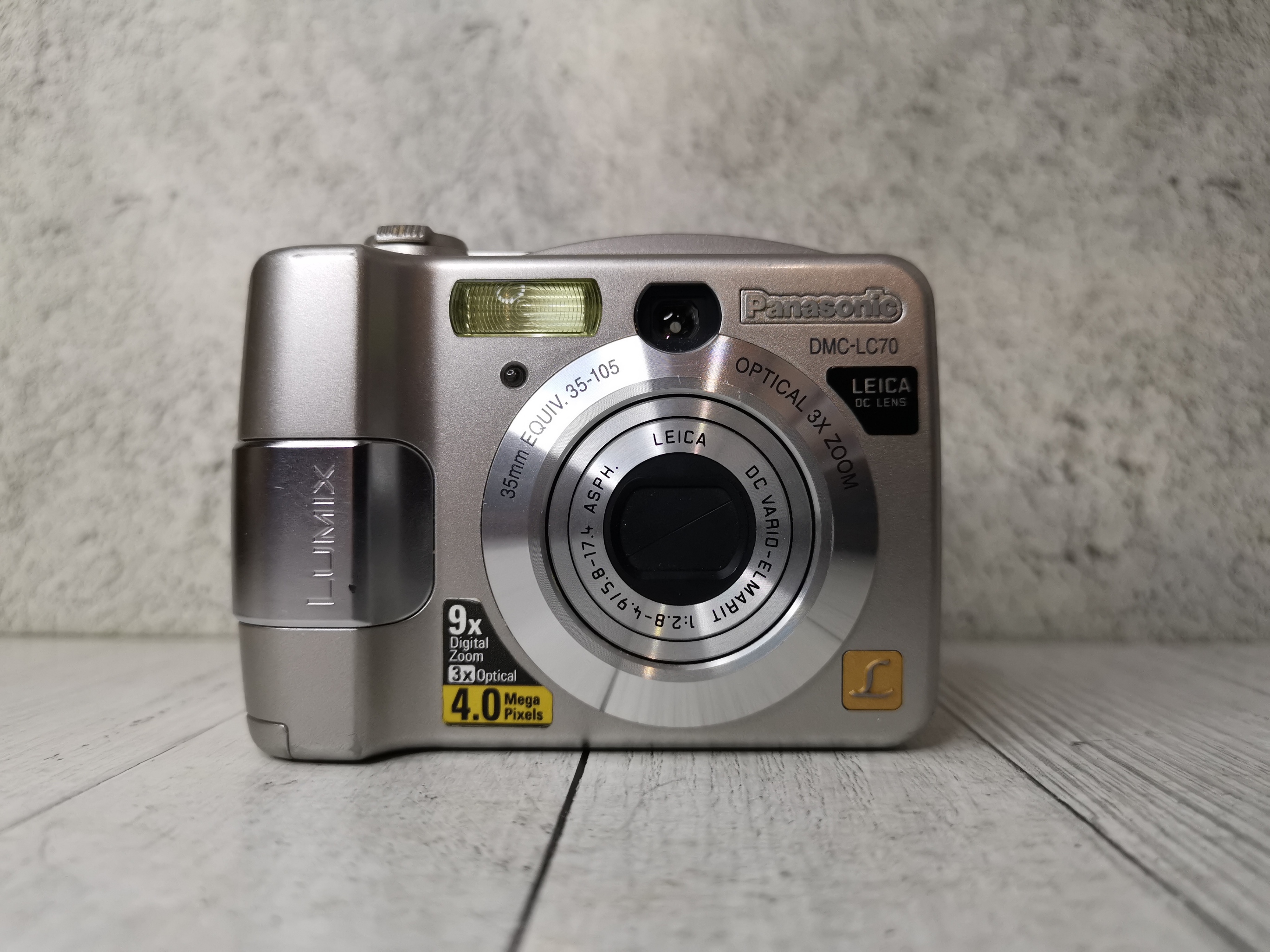 Panasonic Lumix DMC-LC70