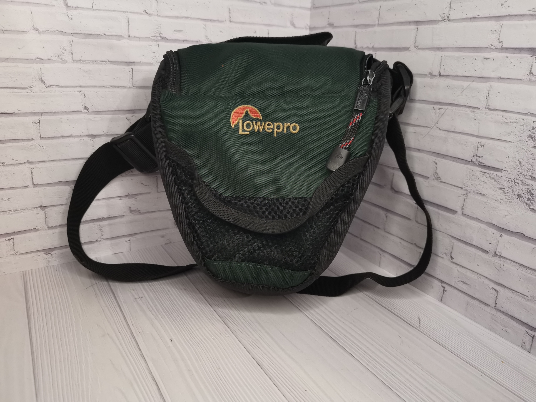 Lowepro adventura tlz 20 ii Wonderfoto