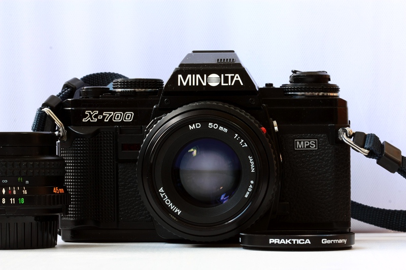 Minolta X-700 + объективы фото №2