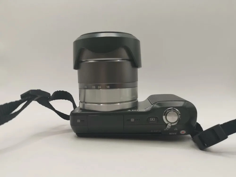 Sony Alpha NEX-3N Kit фото №2