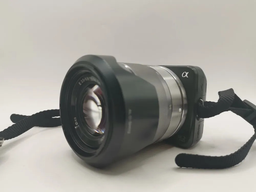 Sony Alpha NEX-3N Kit фото №1