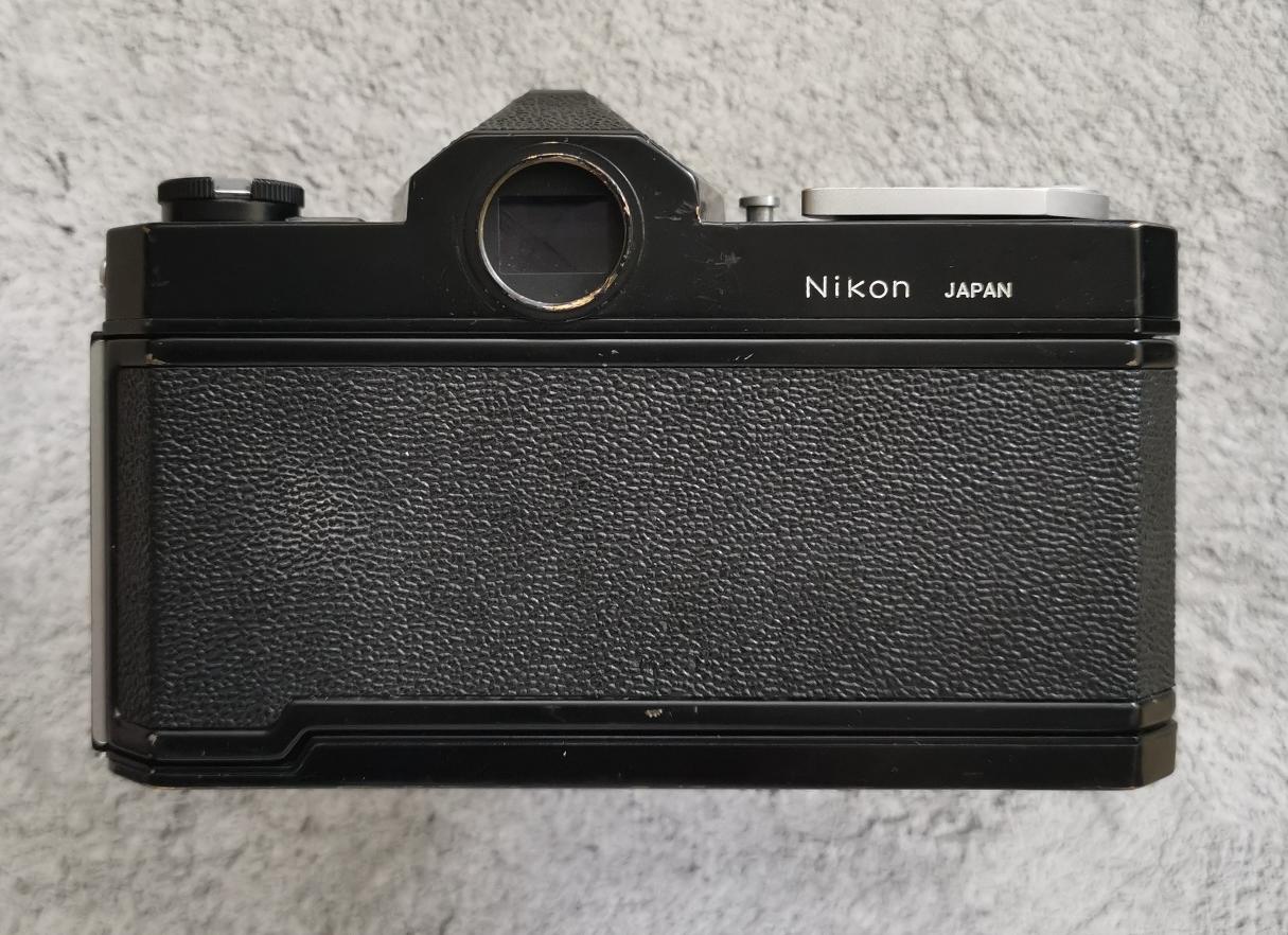 Nikomat + Nikkor-S.C Auto 50 mm/ 1,4 фото №3