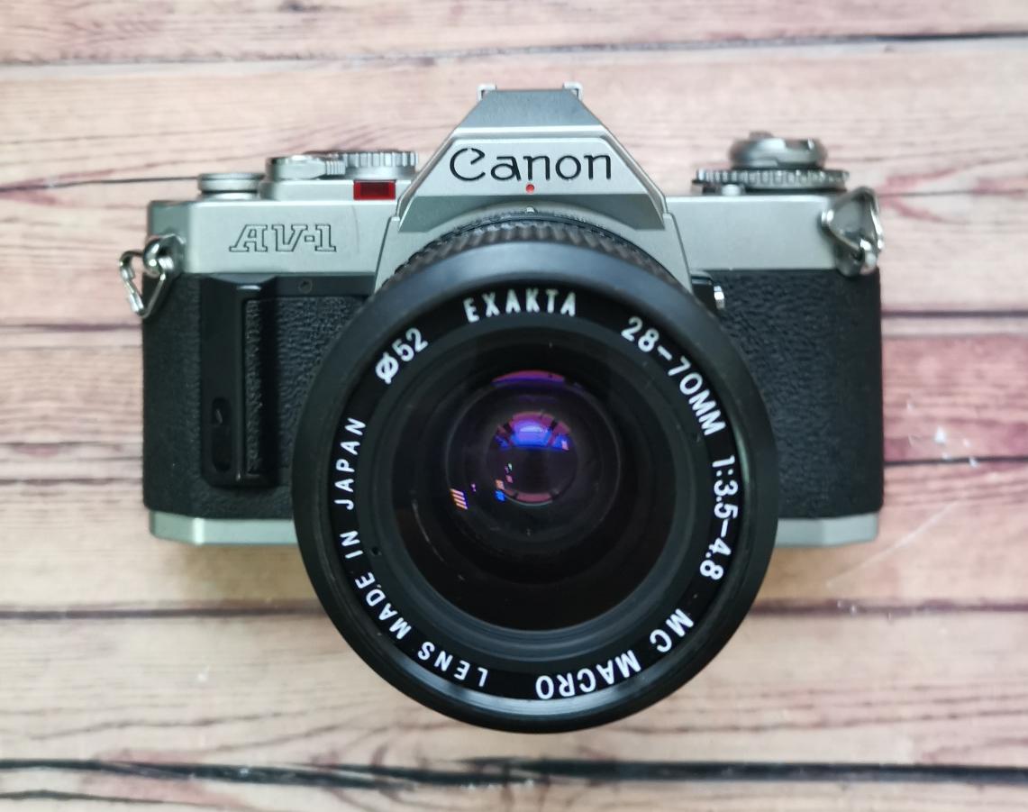 Canon AV-1 + Exakta 28-70 mm f/3.5-4.8 MC Macro фото №1