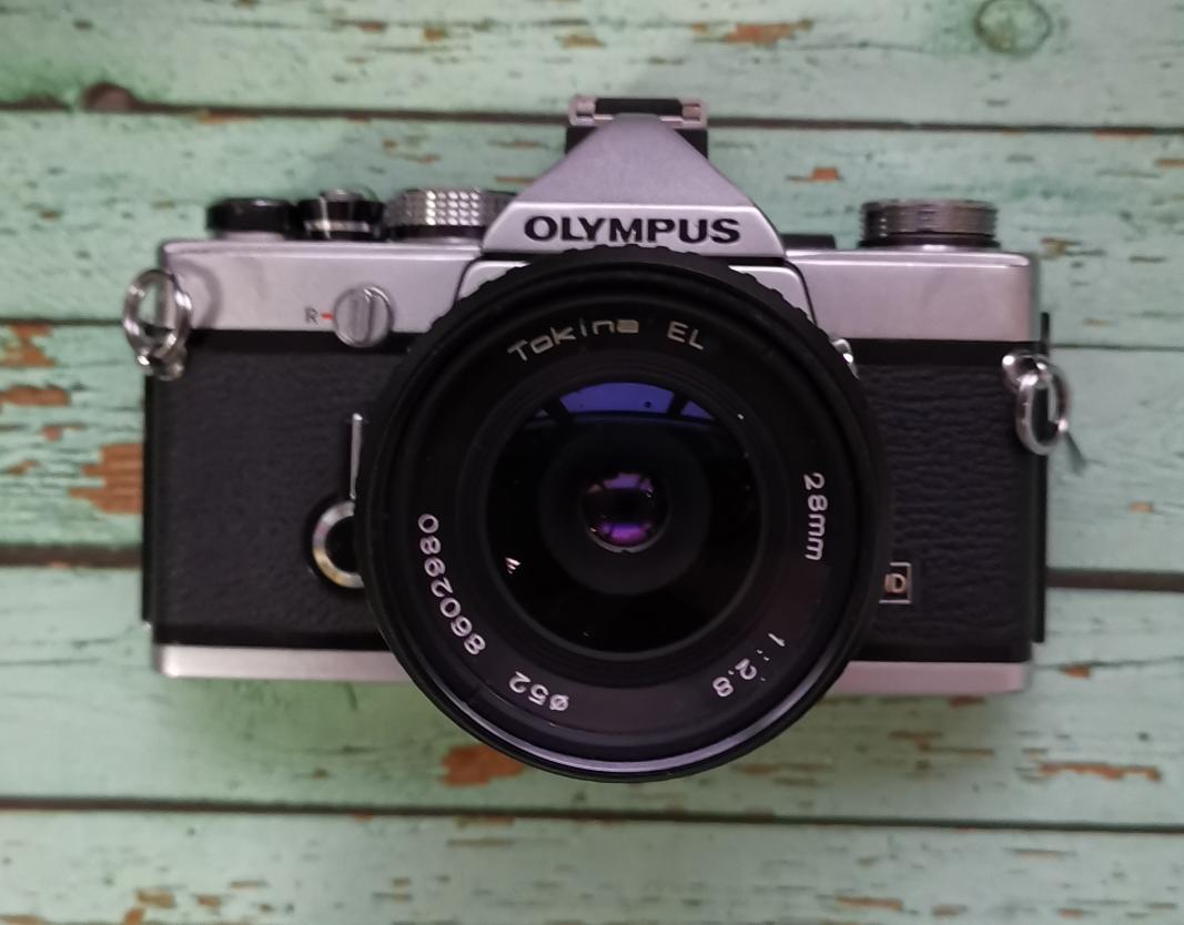 Olympus OM-1n + Tokina EL 28 mm f/2.8 фото №1