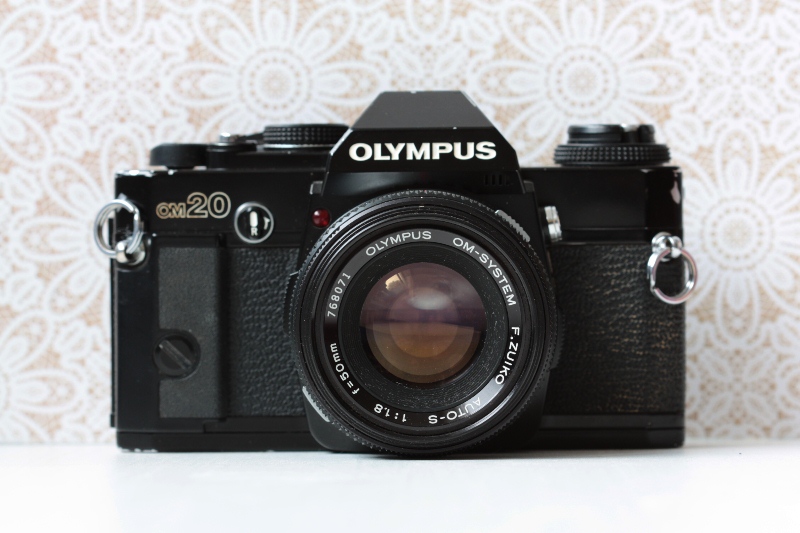 Olympus OM 20 + Olympus OM-System F.Zuiko Auto-S 50 mm f/1.8 фото №1