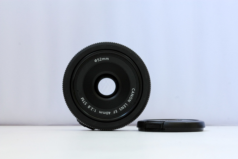 Canon EF 40mm f/2.8 STM фото №1