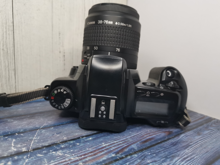 Canon EOS 3000 + canon zoom lens ef 38-76 4.5-5.6 фото №2