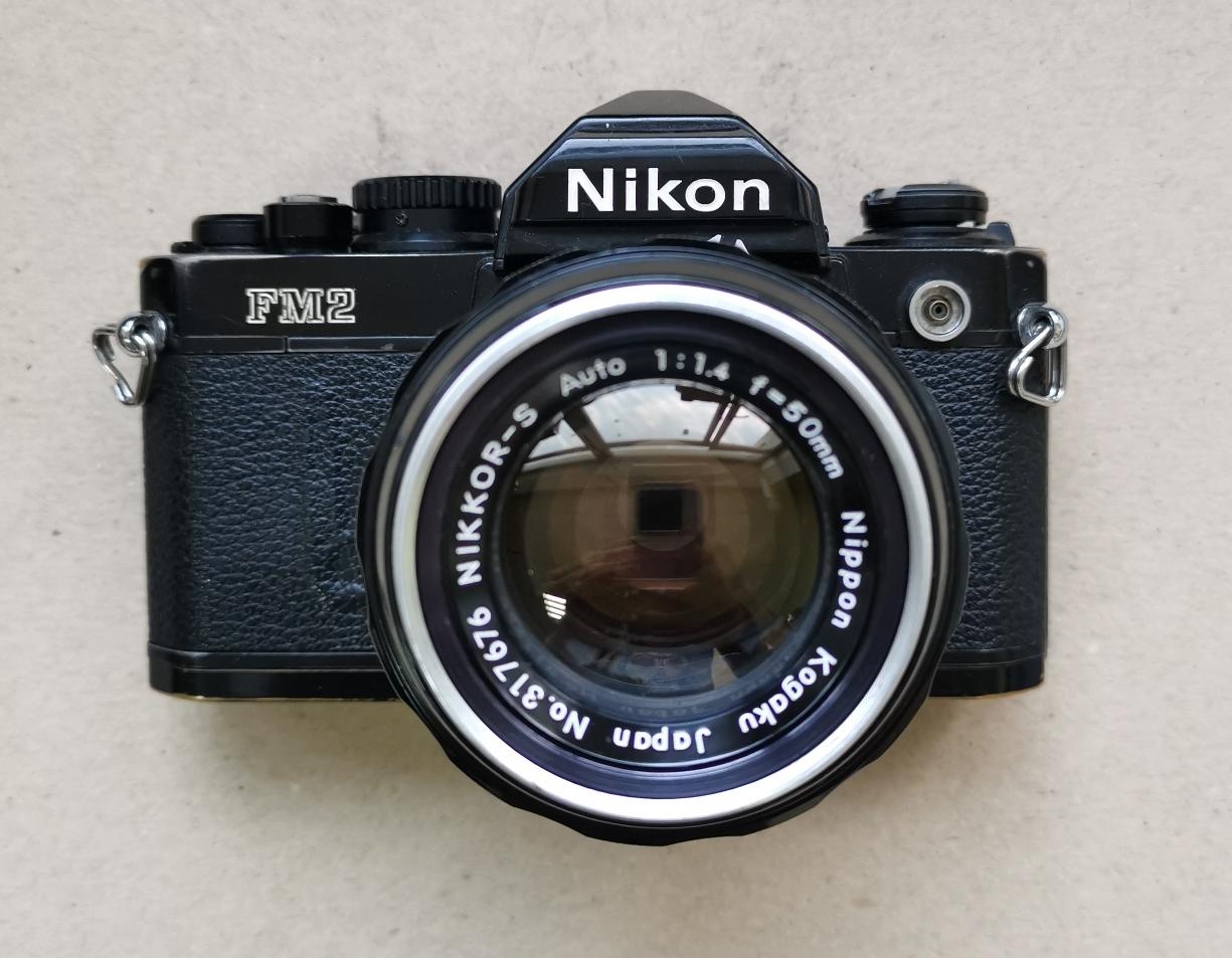 Nikon FM2 + Nikkor-S Auto 50 mm f/1.4 фото №1