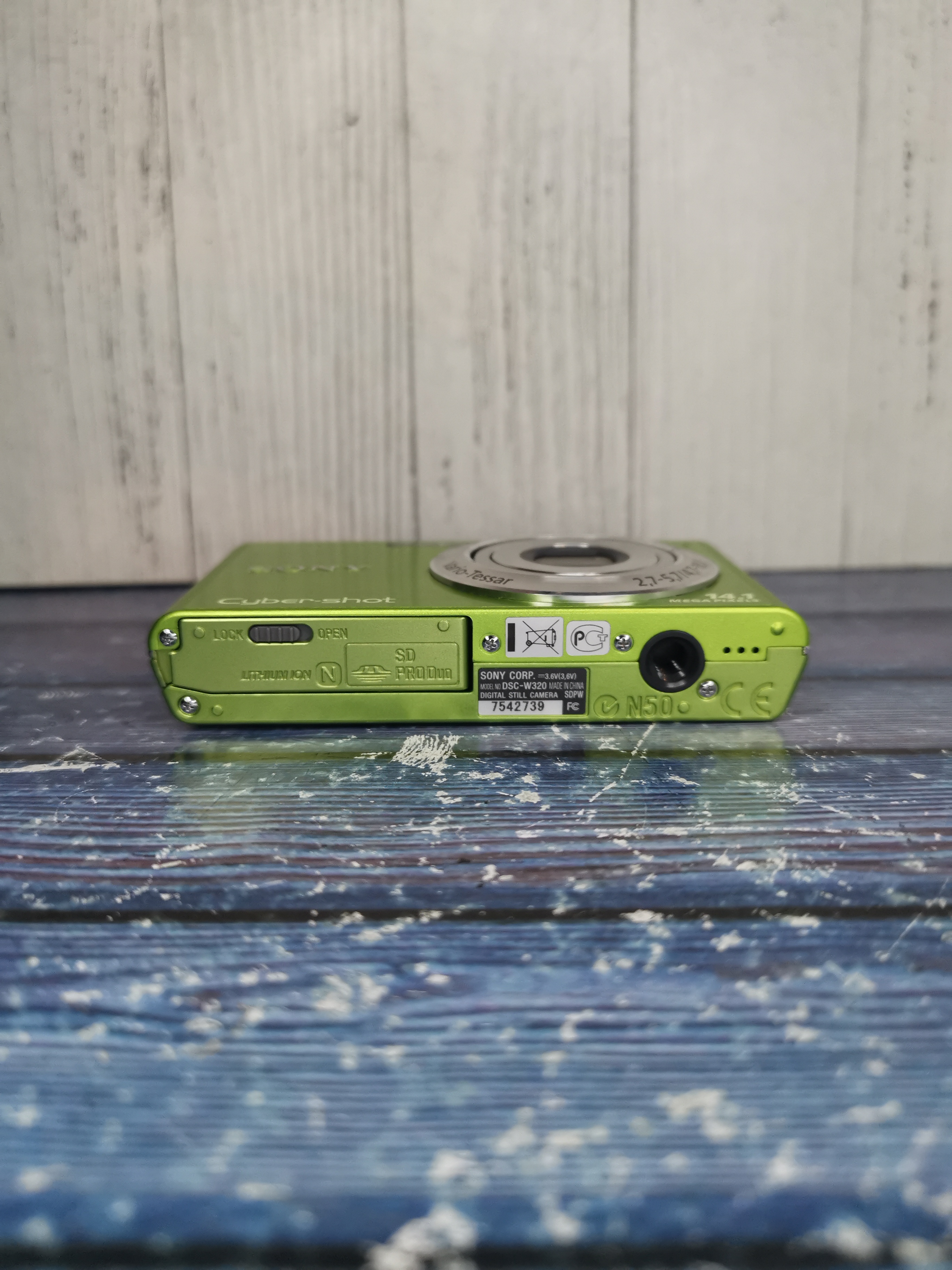 動作品 SONY Cyber-shot DSC-W320　グリーン Amazon | SONY デジタルカメラ Cyber-Shot(サイバーショット