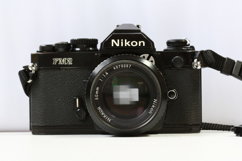 Nikon FM2 черный + Nikon Nikkor 50 mm f/1:4 фото №1