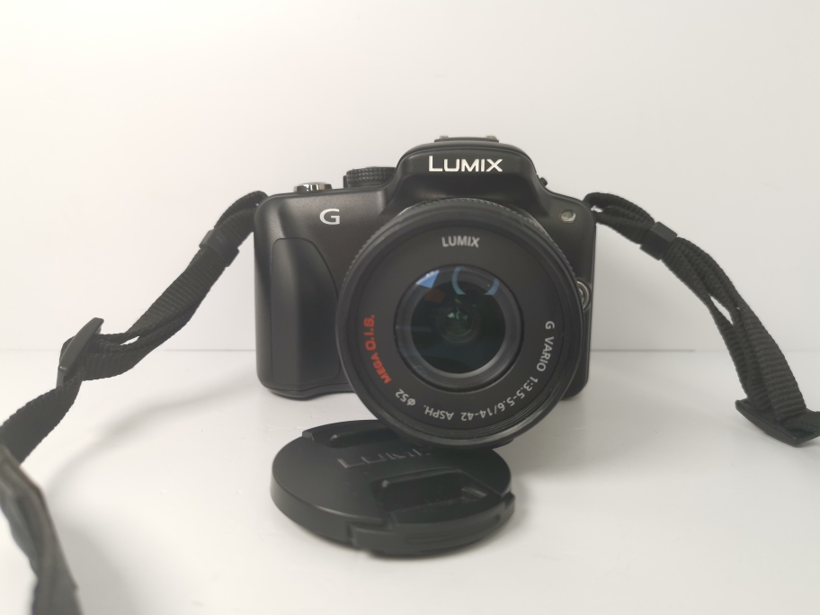 Panasonic Lumix DMC-G3 Kit фото №1