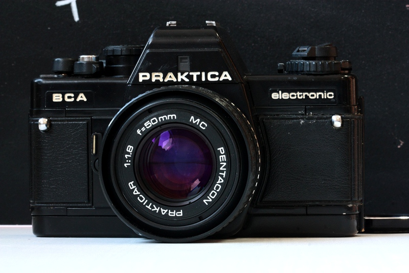 Praktica BCA Electronic + Pentacon Prakticar 50 mm f/1.8 фото №1