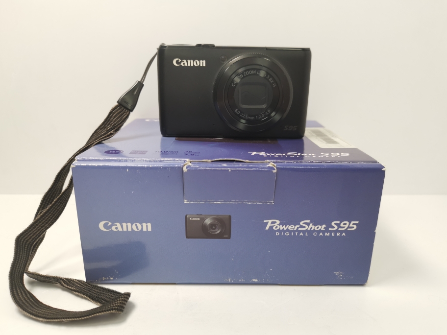 Canon PowerShot S95 фото №1