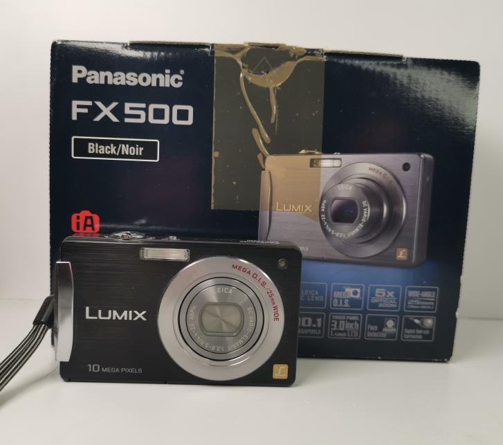 Panasonic Lumix DMC-FX500 фото №1