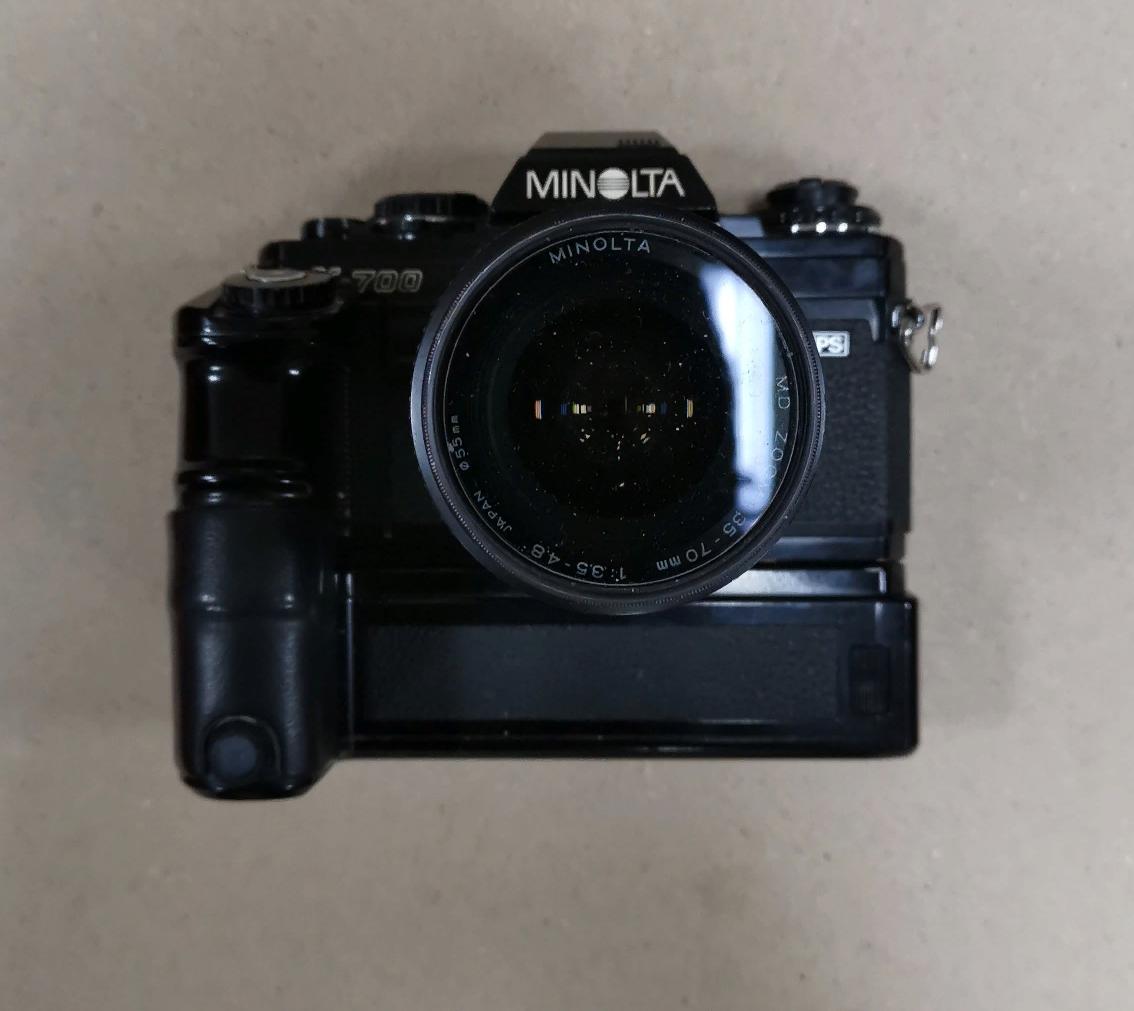 Minolta X-700 + Minolta MD zoom 35-70 mm f/3.5-4.8 + Батарейный блок Motor drive 1 фото №1