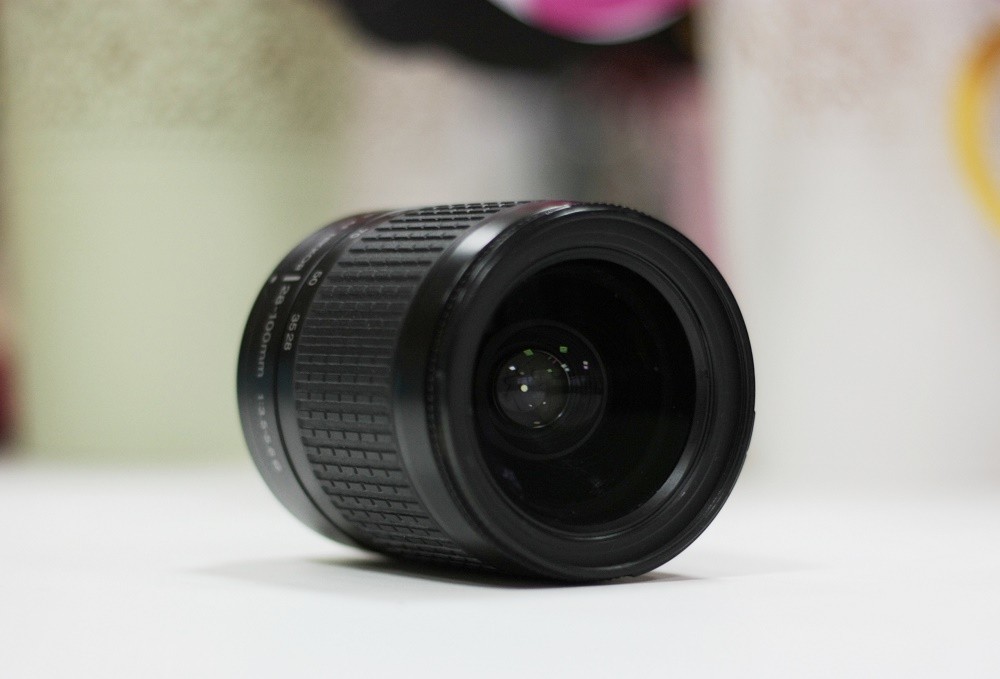 Nikon AF Nikkor 28-100 mm f/ 3.5-5.6 G фото №1