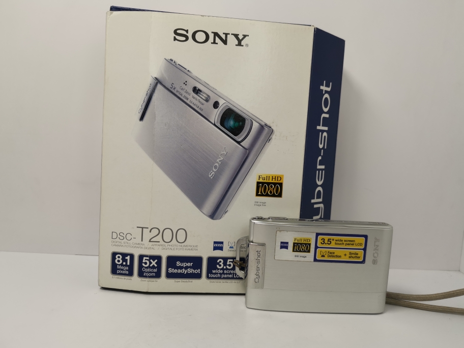 Sony Cyber-shot DSC-T200 фото №1