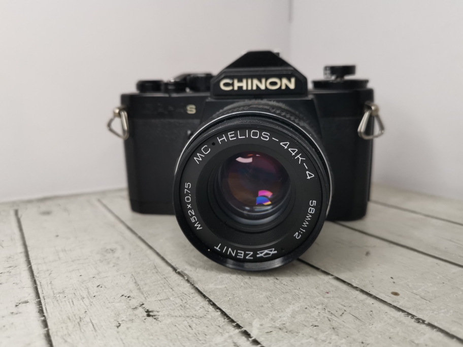 Chinon CA-4S + Helios 44k-4 58mm 1/2 фото №1