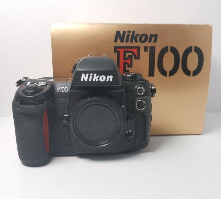 Nikon F100 (body) фото №2
