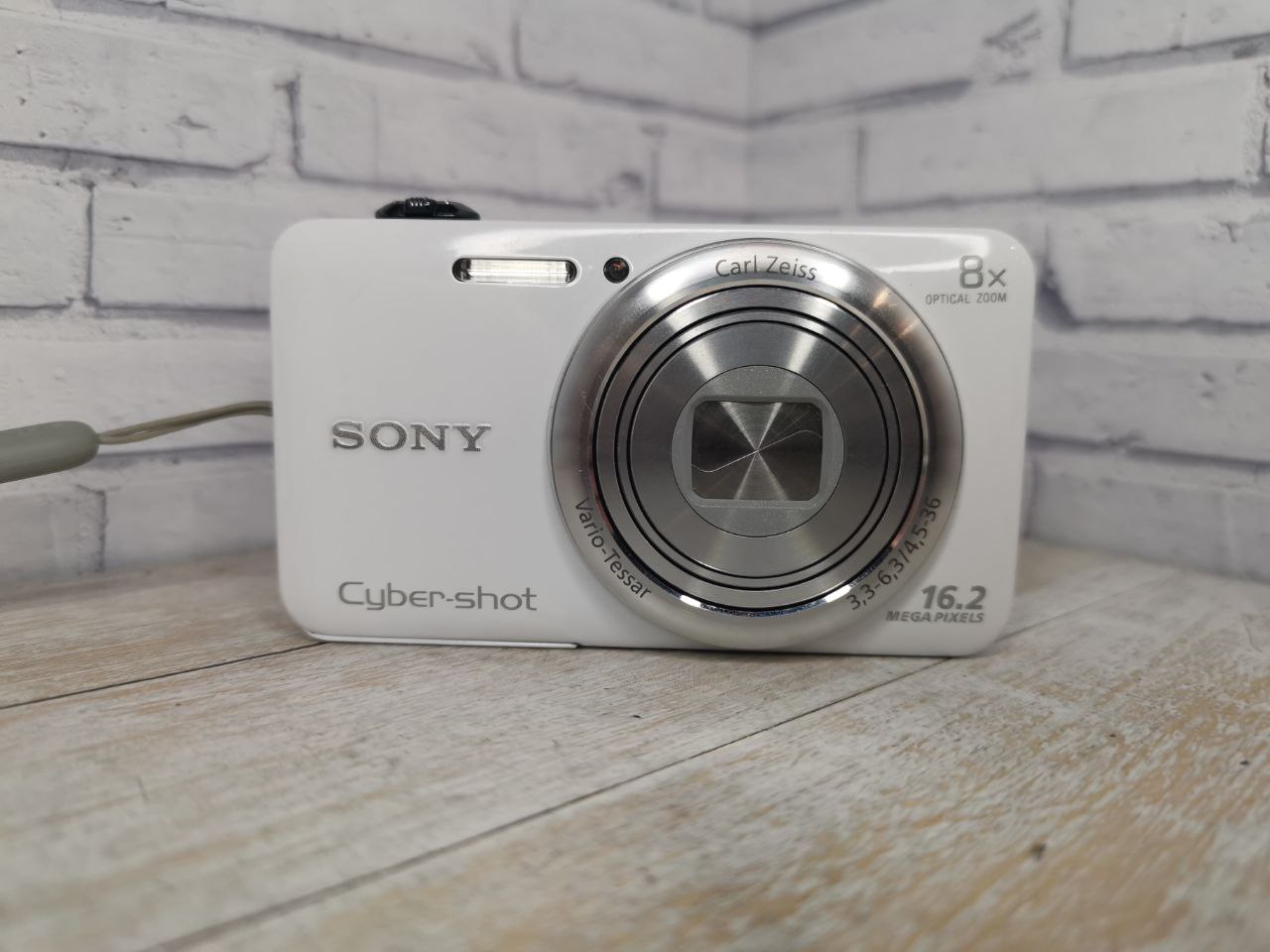Sony Cyber-shot DSC-WX60 фото №2