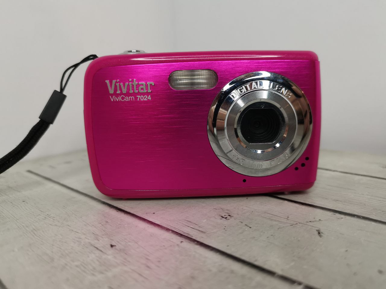 Vivitar ViviCam 7024 pink фото №1