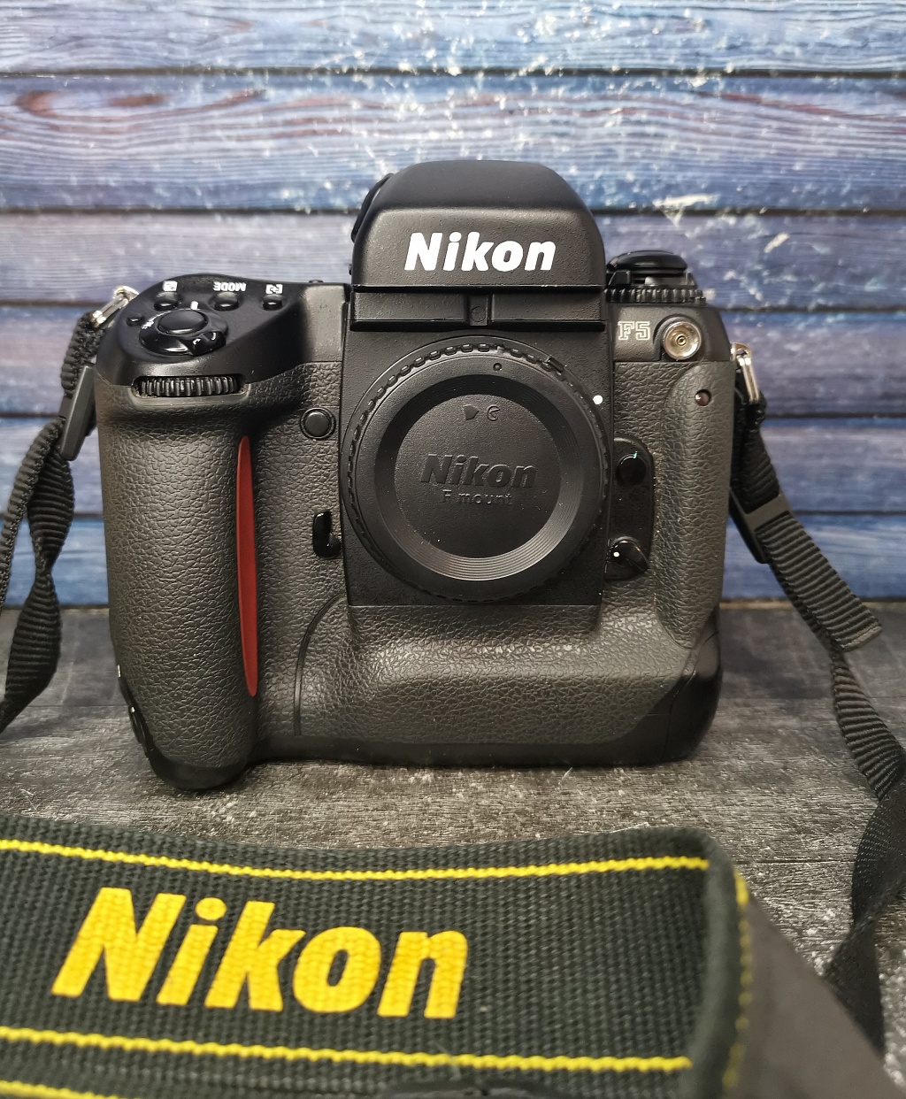 Nikon f5 (body) фото №1