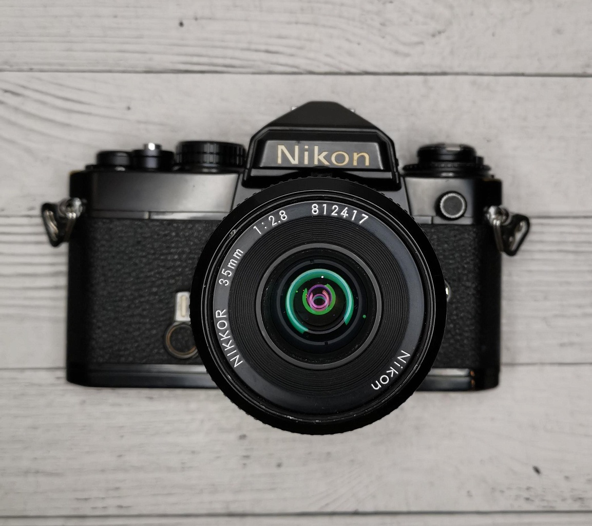 Nikon FE(Black) + Nikkor 35mm f/2.8  фото №1