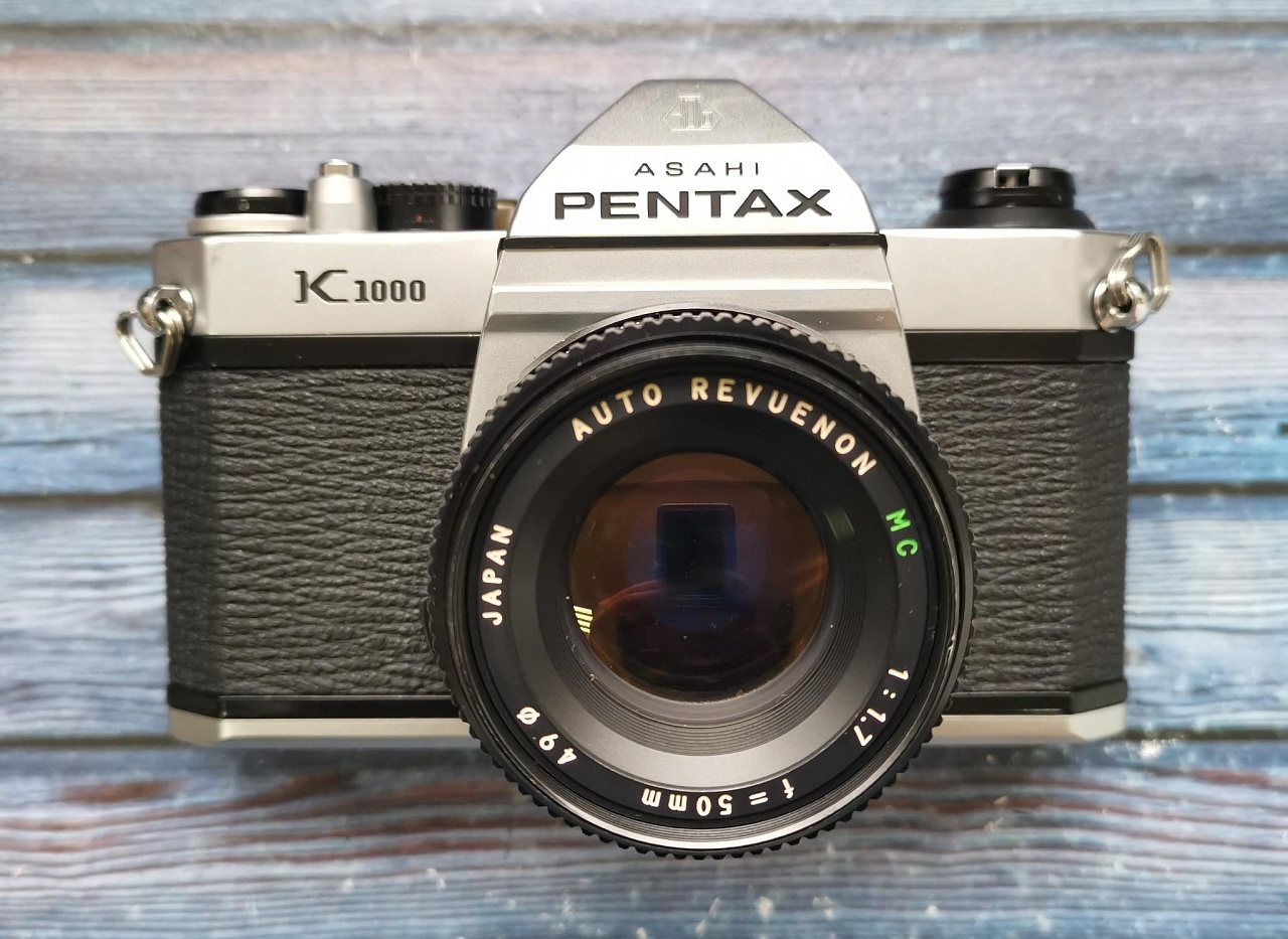 Pentax k1000 + Auto Revuenon MC 50 mm f/1.7 фото №1