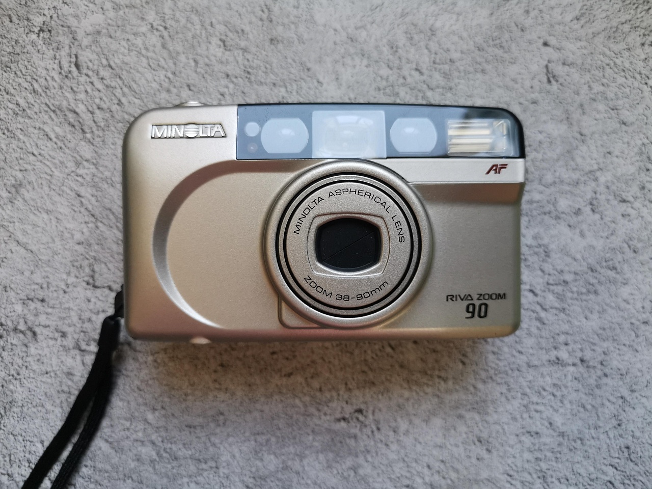 minolta riva 90