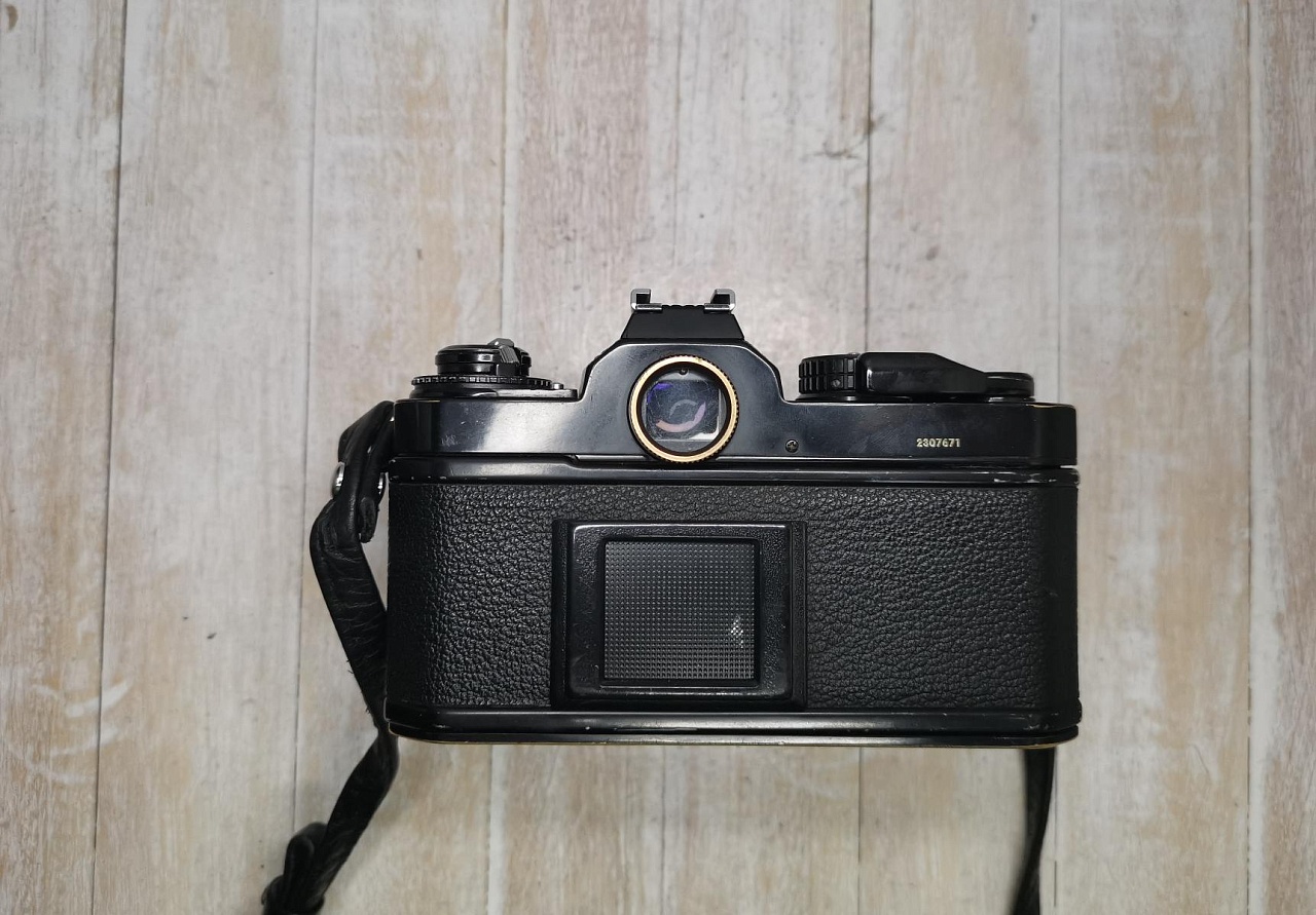 Nikon FE2 чёрный + Nikon Nikkor 50 mm f/1.4  фото №6