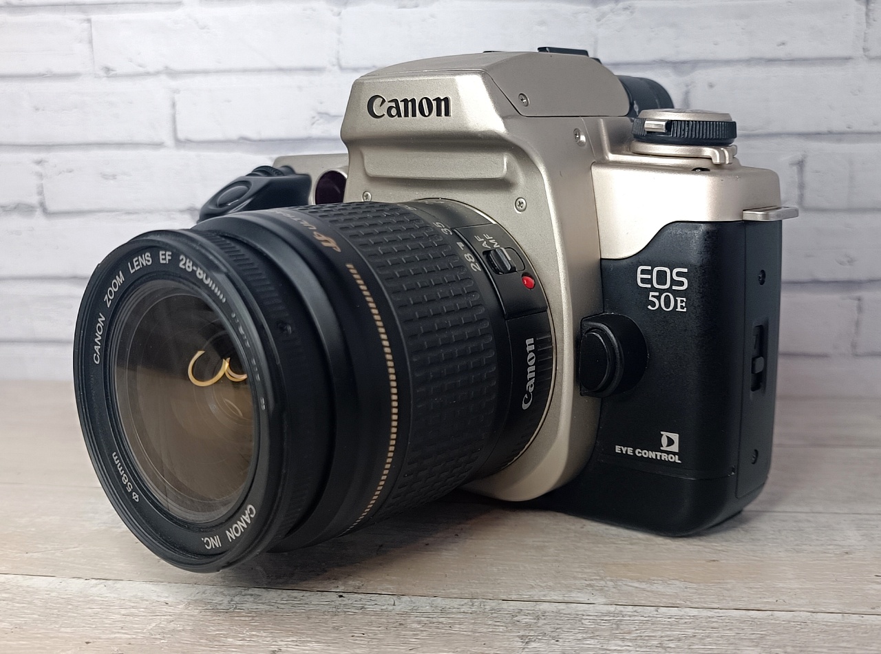 Canon EOS 50Е + Canon ultrasonic zoom EF 28-80mm f/3.5-5.6 iv  фото №2