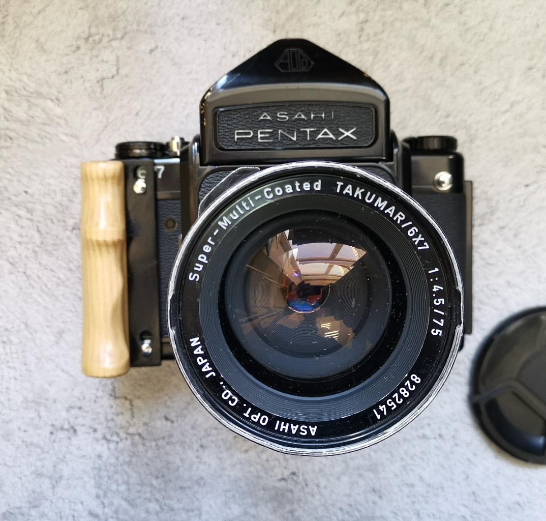 Pentax 67 + Takumar 67 super-multi-coated 75 mm f/4.5 фото №1
