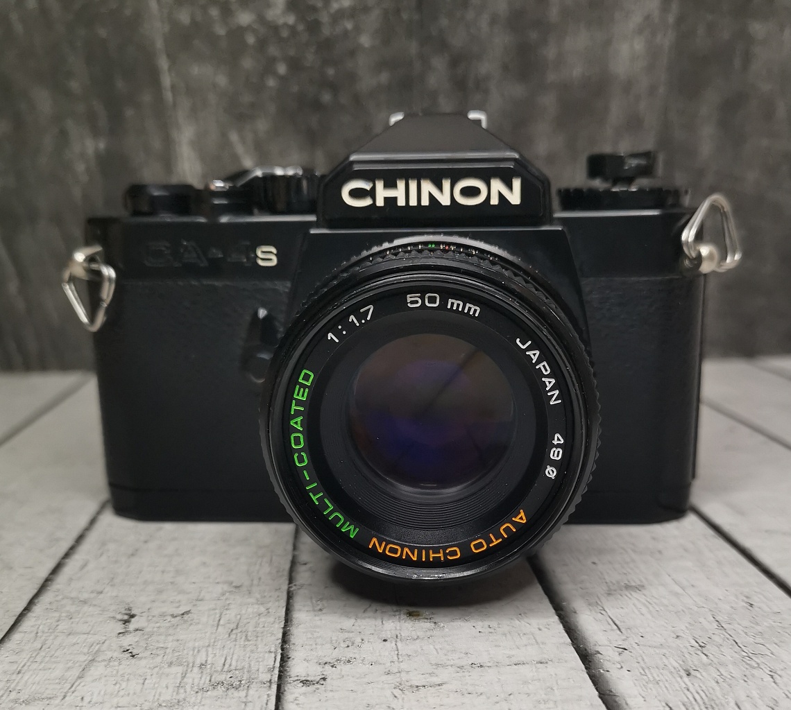 Chinon CA-4S + Auto Chinon 50mm 1/1.7 фото №1