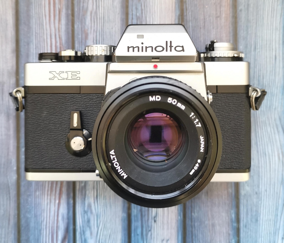 Minolta XE + Minolta md 50 mm f/1.7 фото №1