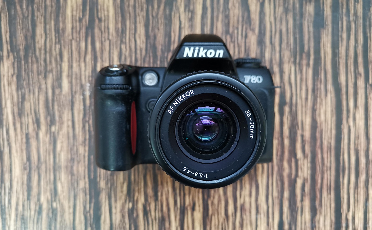 Nikon F80 + Nikon Nikkor 35-70 3.5-4.5 фото №1