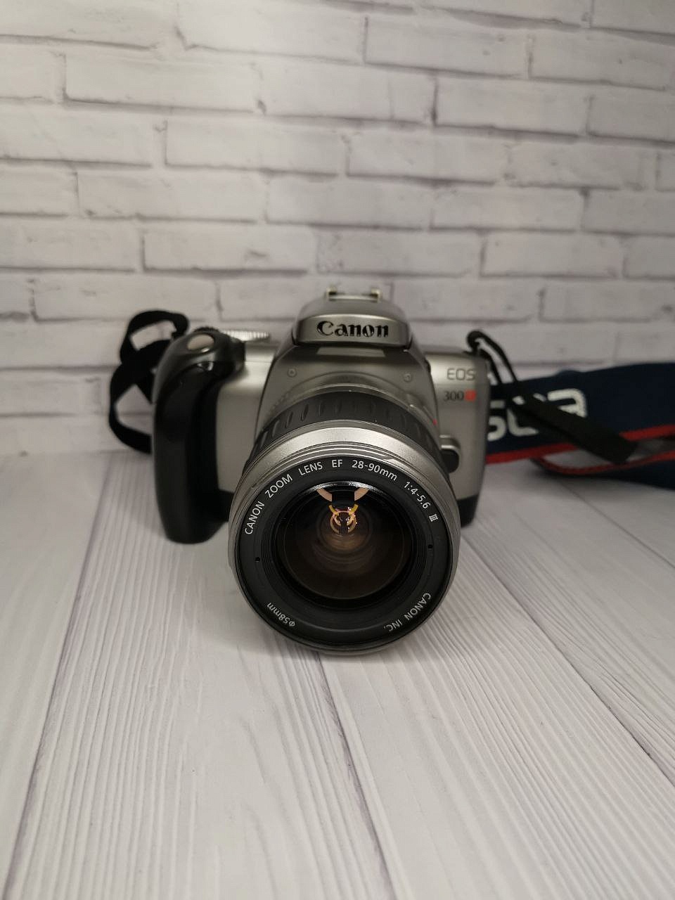 Canon EOS 300x + Canon EF 28-90 mm f/4-5.6 фото №1