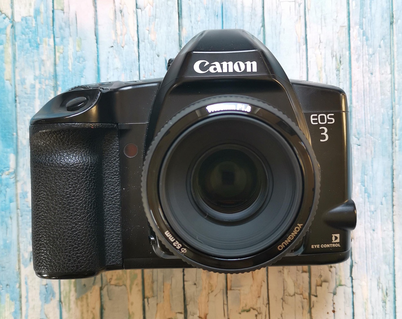 Canon EOS 3 + Yongnuo 50 mm f/1.8 фото №1