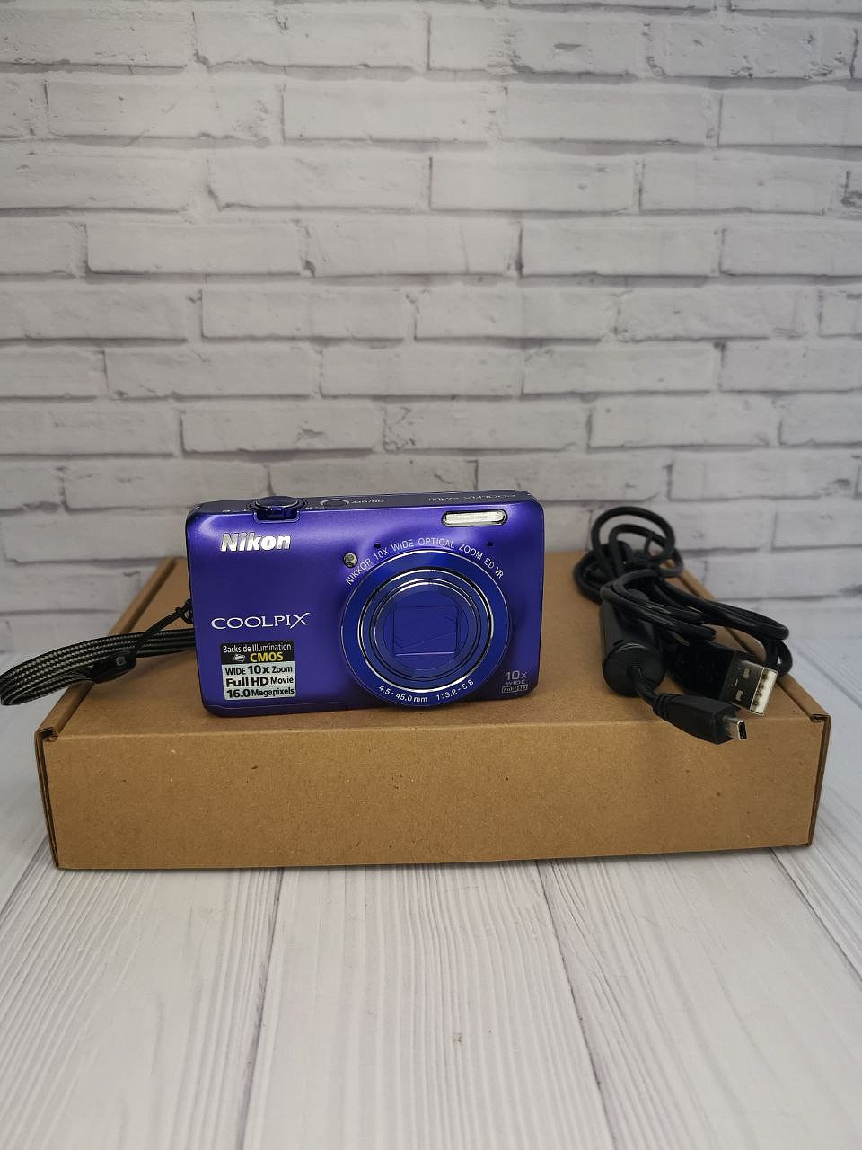 Nikon Coolpix S6300 Purple фото №1