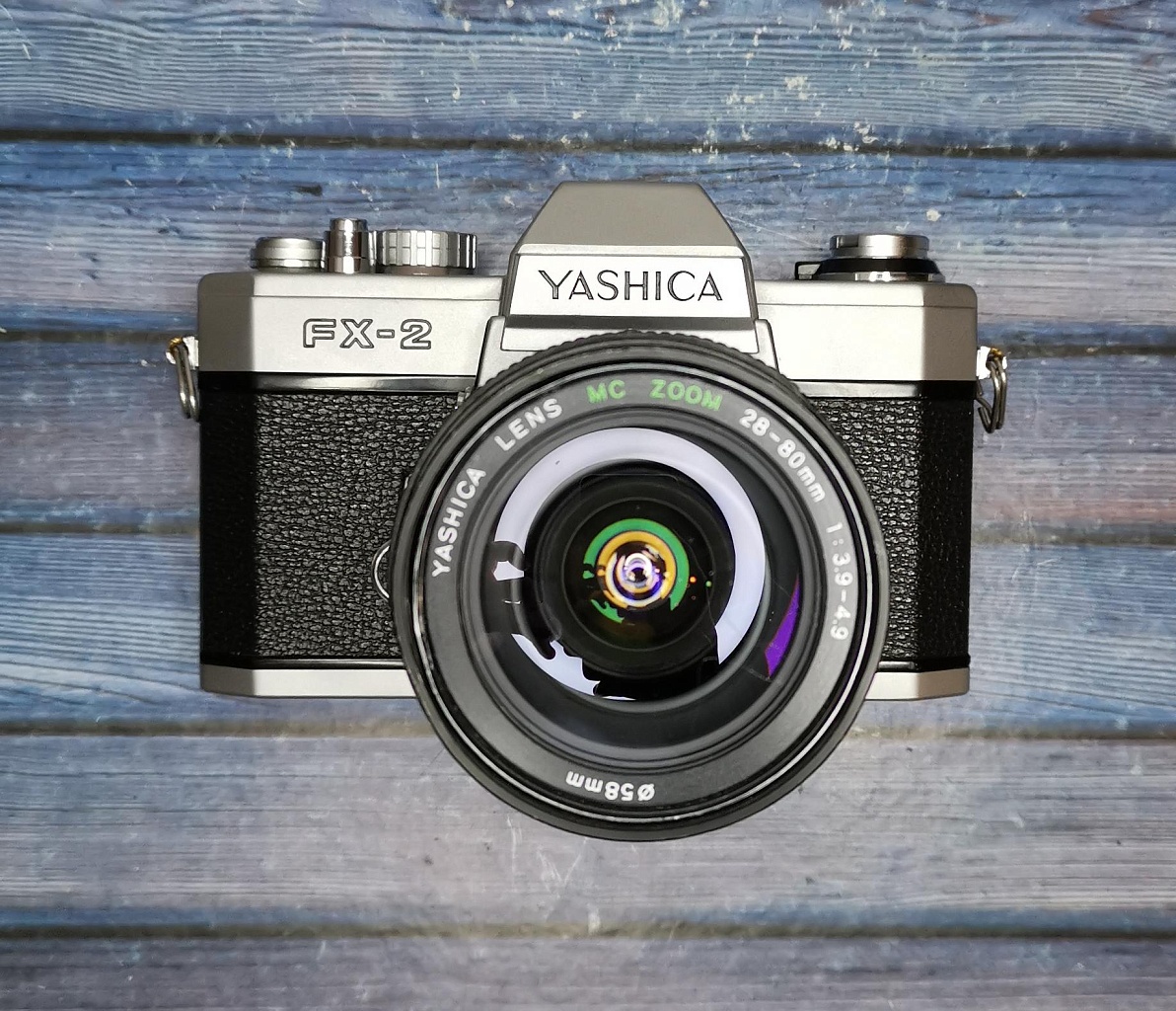 Yashca FX-2 + Yashica Lens MC Zoom 28-80/3,9-4,9 фото №1