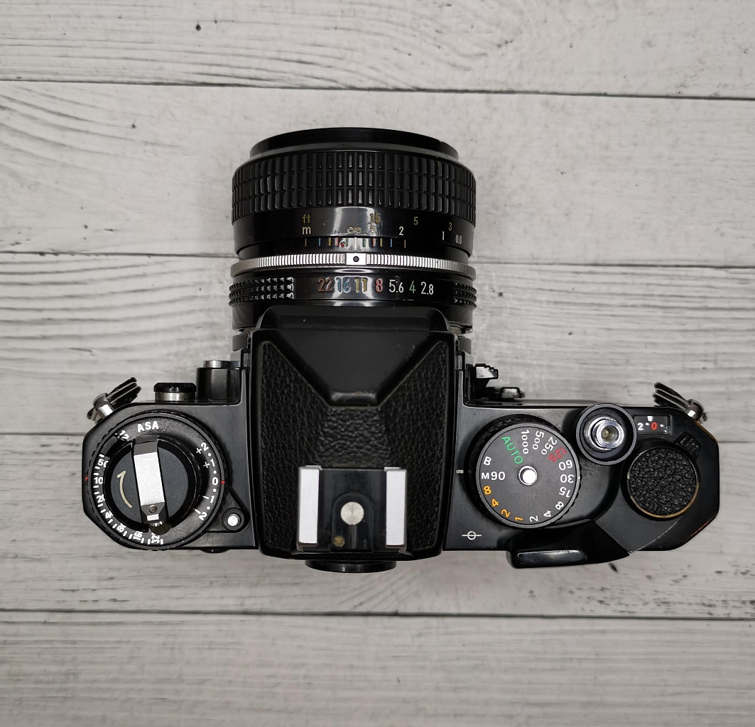 Nikon FE(Black) + Nikkor 35mm f/2.8  фото №2