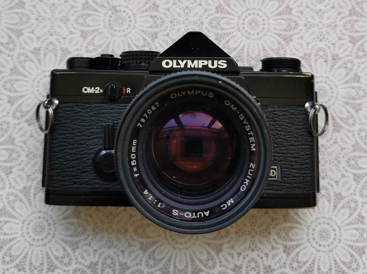 Olympus om-2n черный + Olympus om-system auto-s 50 mm f/1.4 фото №1